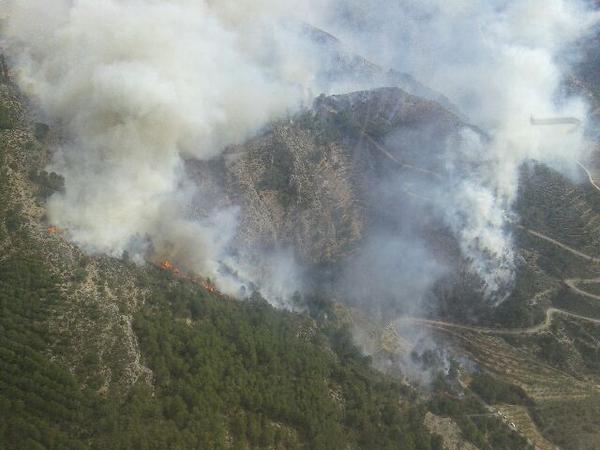 Incendio forestal en L&#039;Orxa