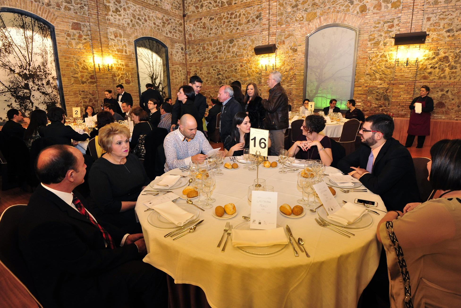 Eneko Atxa da su toque especial a la cena del GastroTEA