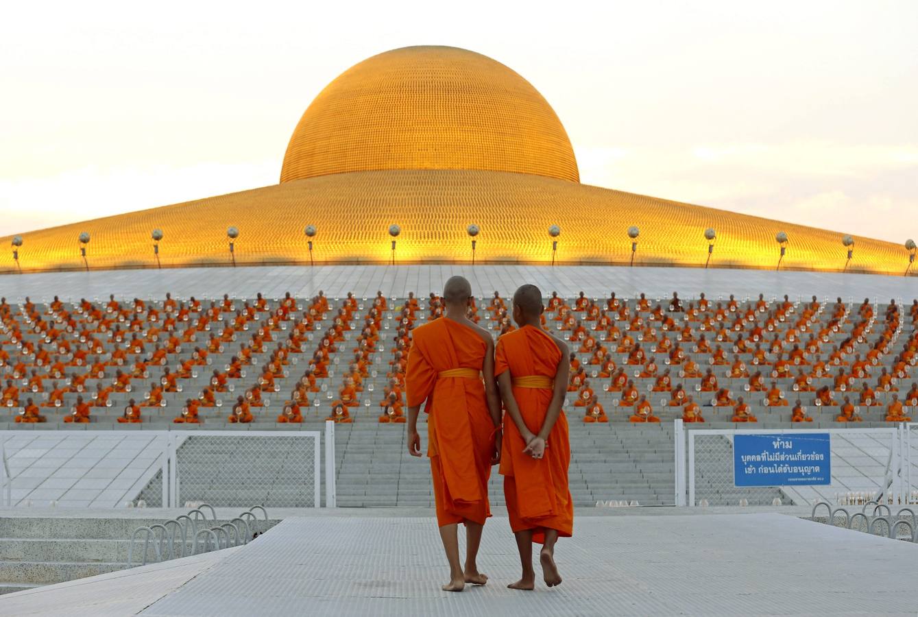 Festividad del Makha Bucha en Tailandia