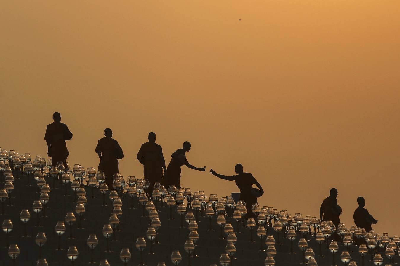 Festividad del Makha Bucha en Tailandia