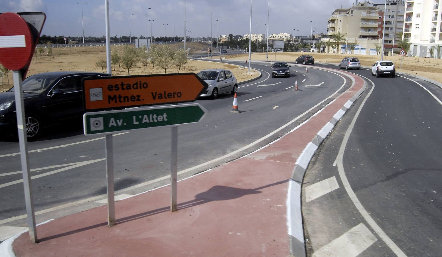 Ana Pastor inaugura la Ronda Sur de Elche