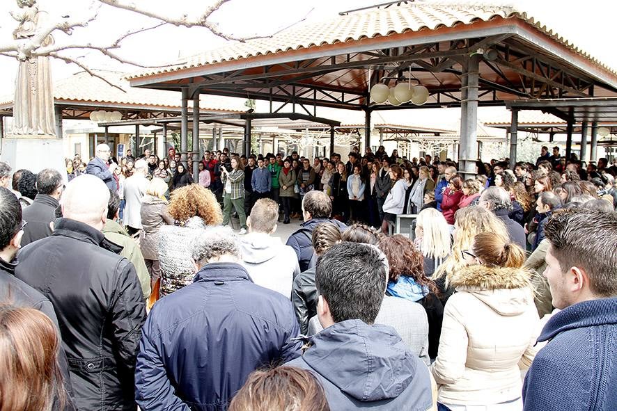 Minuto de silencio en la UCAM.