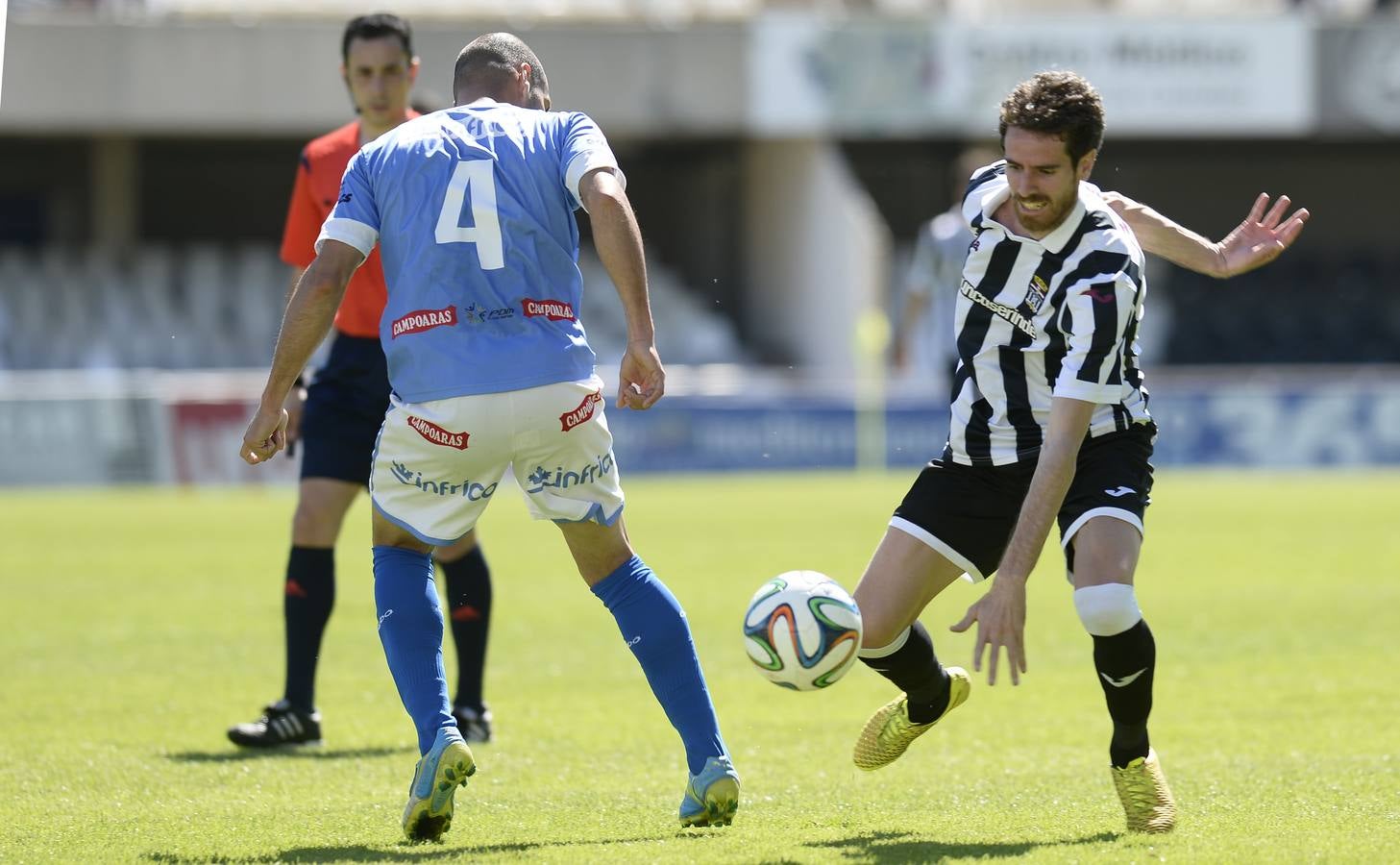 Chus Hevia saca al Efesé del descenso (1-0)