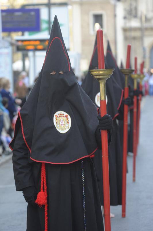 Sangre enlutada antes del Silencio