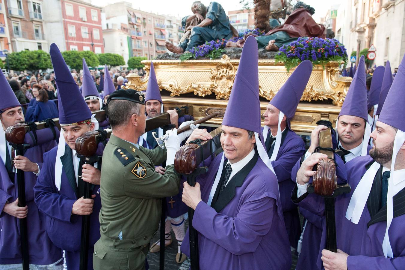 El morado toma el Viernes Santo murciano