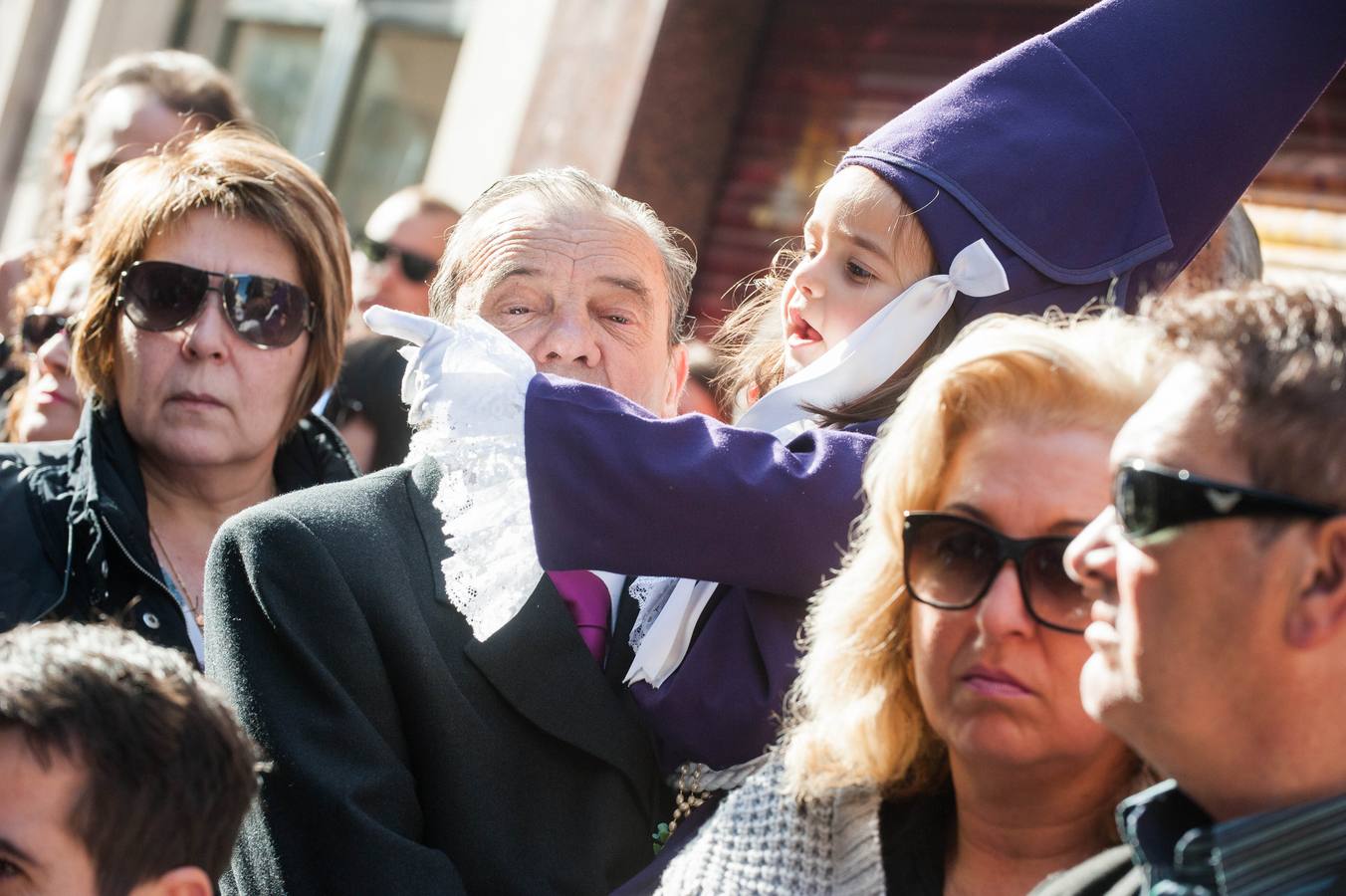 El morado toma el Viernes Santo murciano