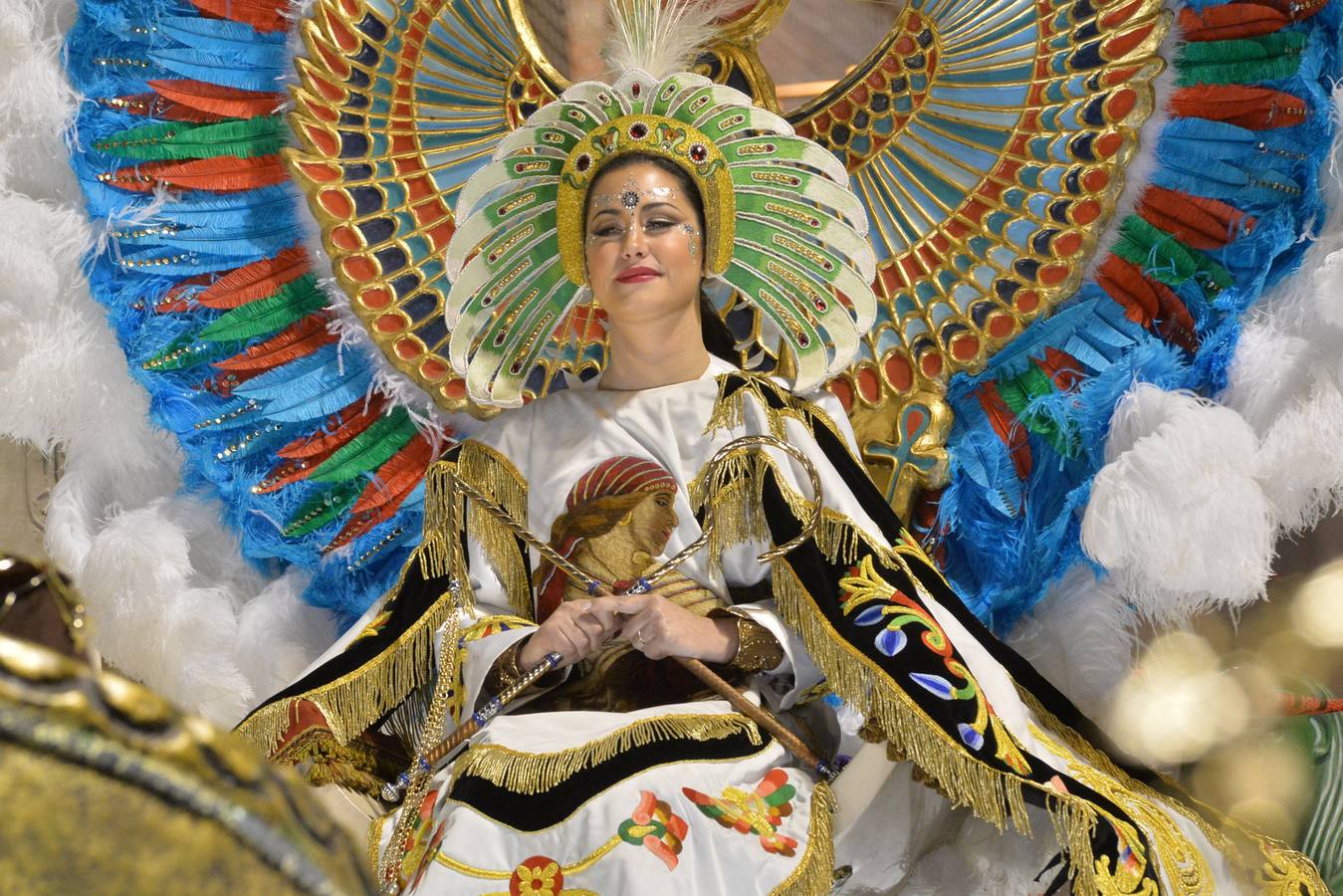 Oración penitente en el vía crucis morado