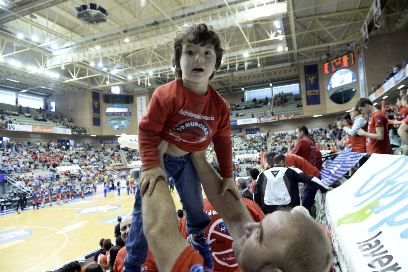 La grada del Ucam-Barcelona