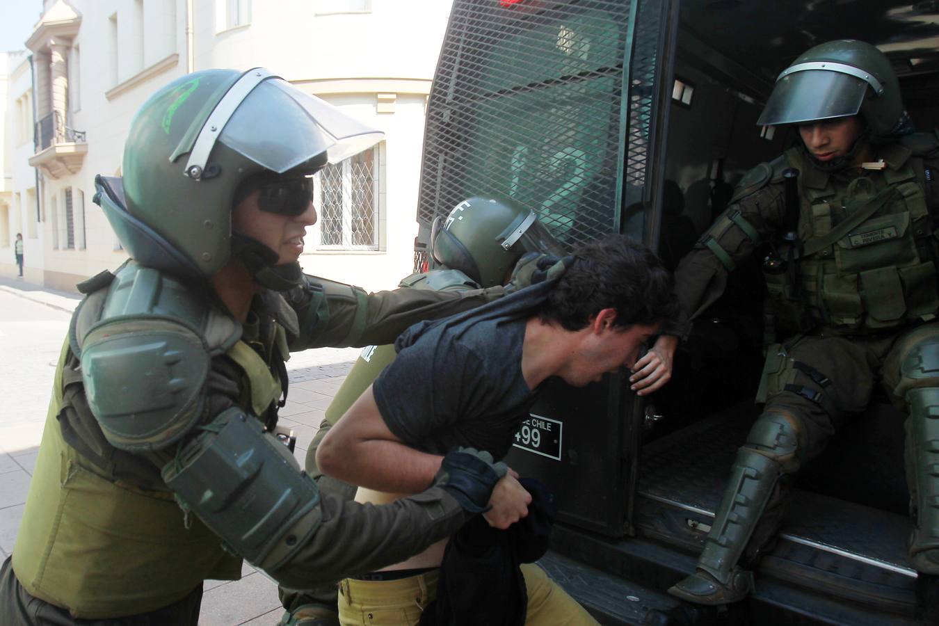 «Que Chile decida su educación»