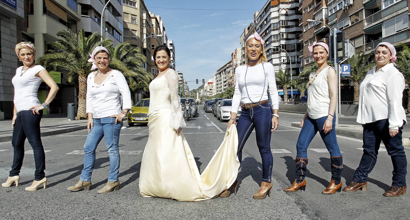 Novias en rosa contra el cáncer