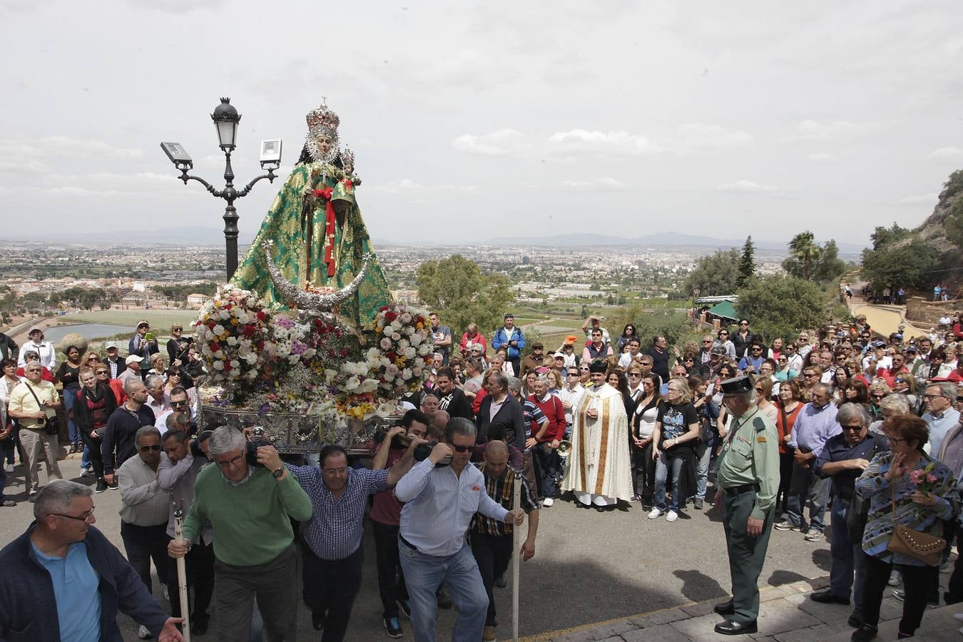 La Virgen de la Fuensanta regresa a su santuario de Algezares