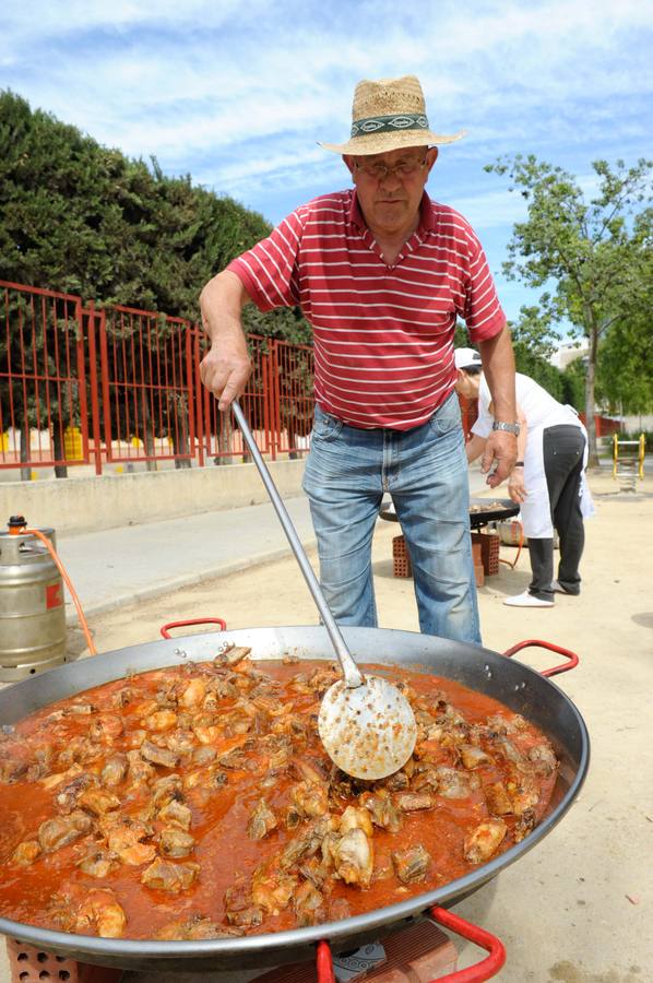 Desfile huertano y paellas en el Día del Vecino de Alquerías