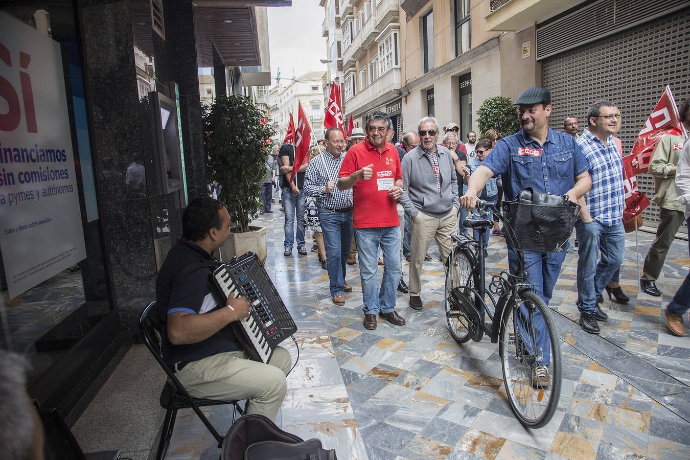 Mil personas se manifiestan en Cartagena contra las políticas de austeridad