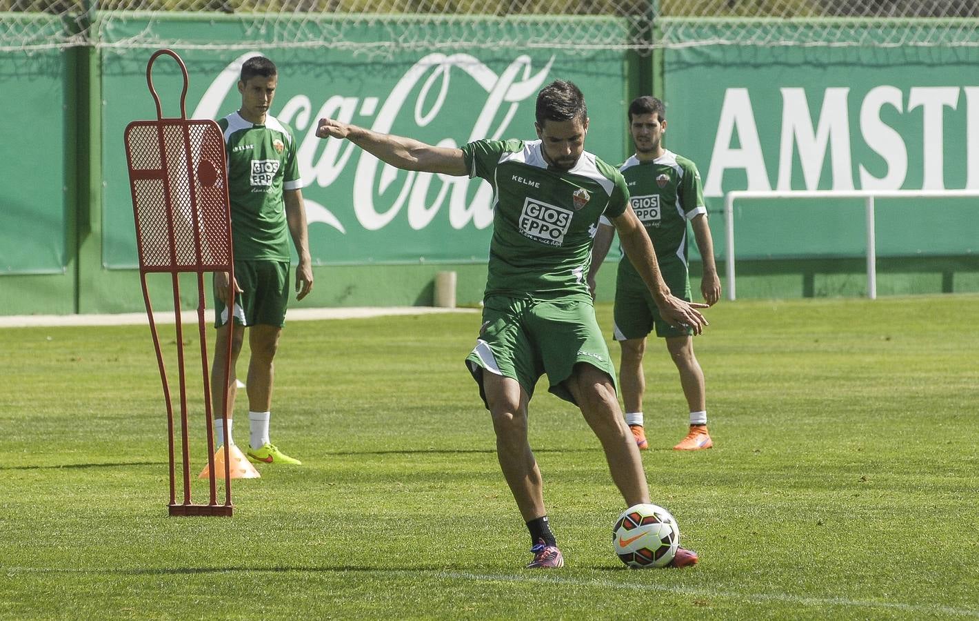 Escribá ensaya con Samu Martínez