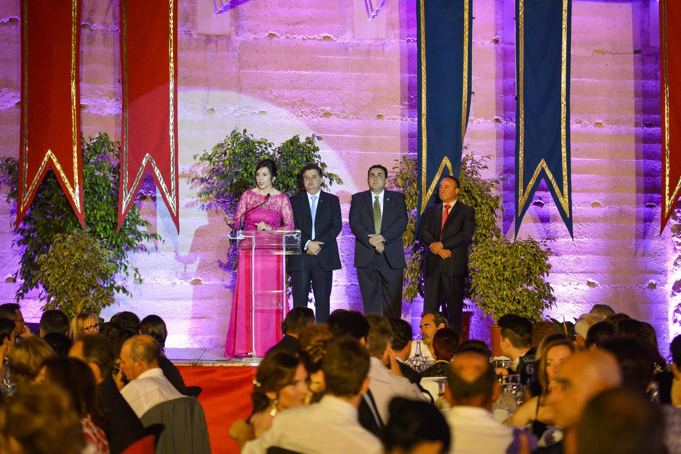 Cena de gala de las candidatas a Reina y Damas de las Fiestas de Elche