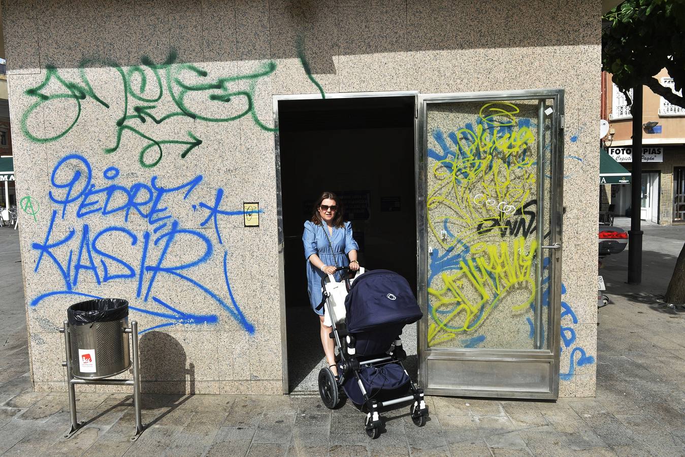 Las pintadas indignan a los vecinos