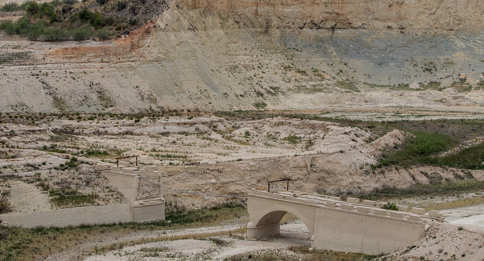 El embalse del Amadoiro, bajo mínimo