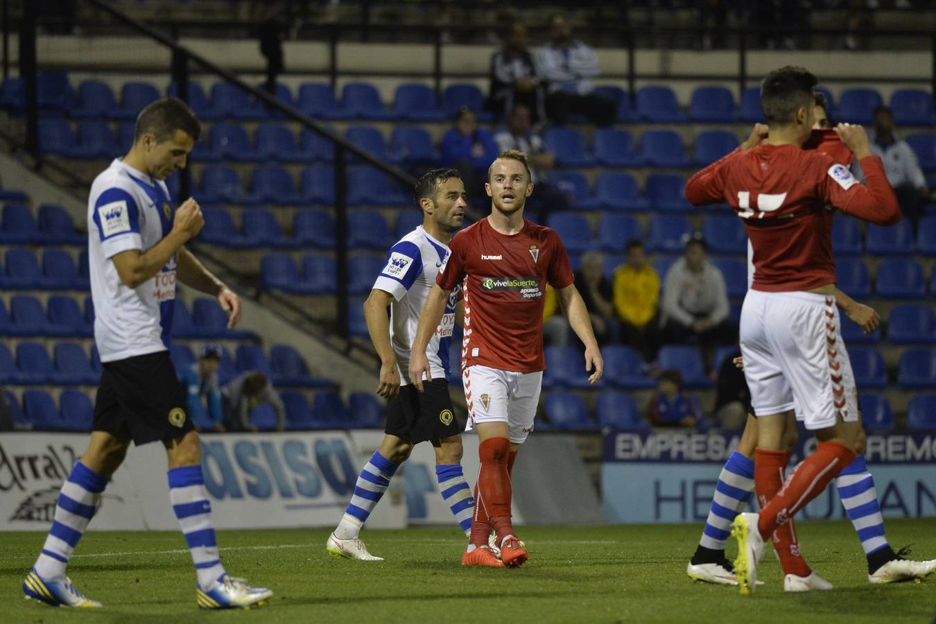 Las mejores imágenes del choque entre Hércules y Real Murcia