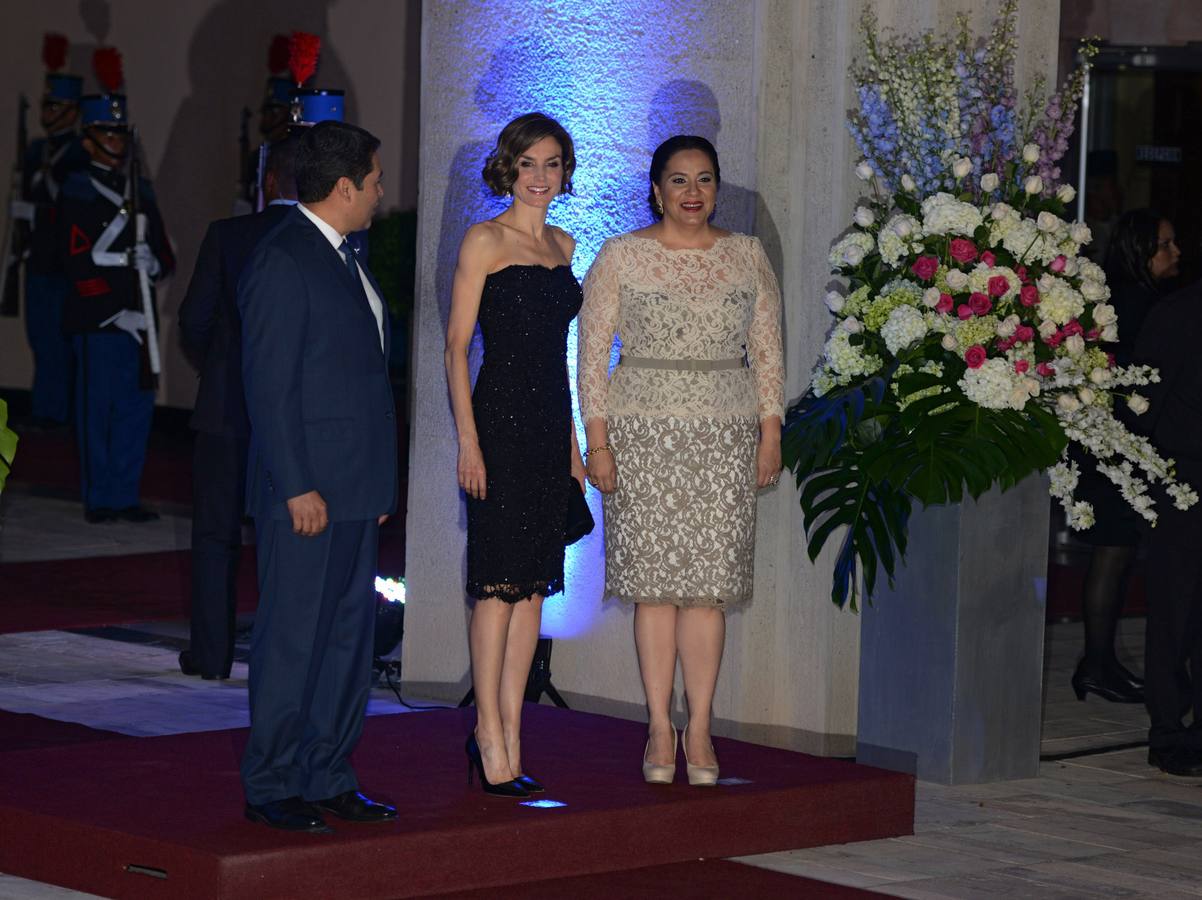 Los looks de Doña Letizia en su viaje a Centroamérica