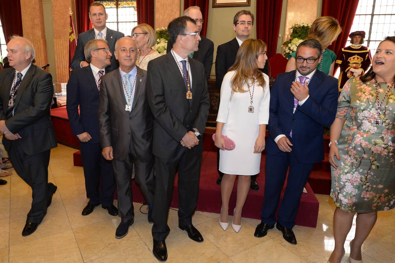 José Ballesta toma posesión de la alcaldía de la ciudad de Murcia. 