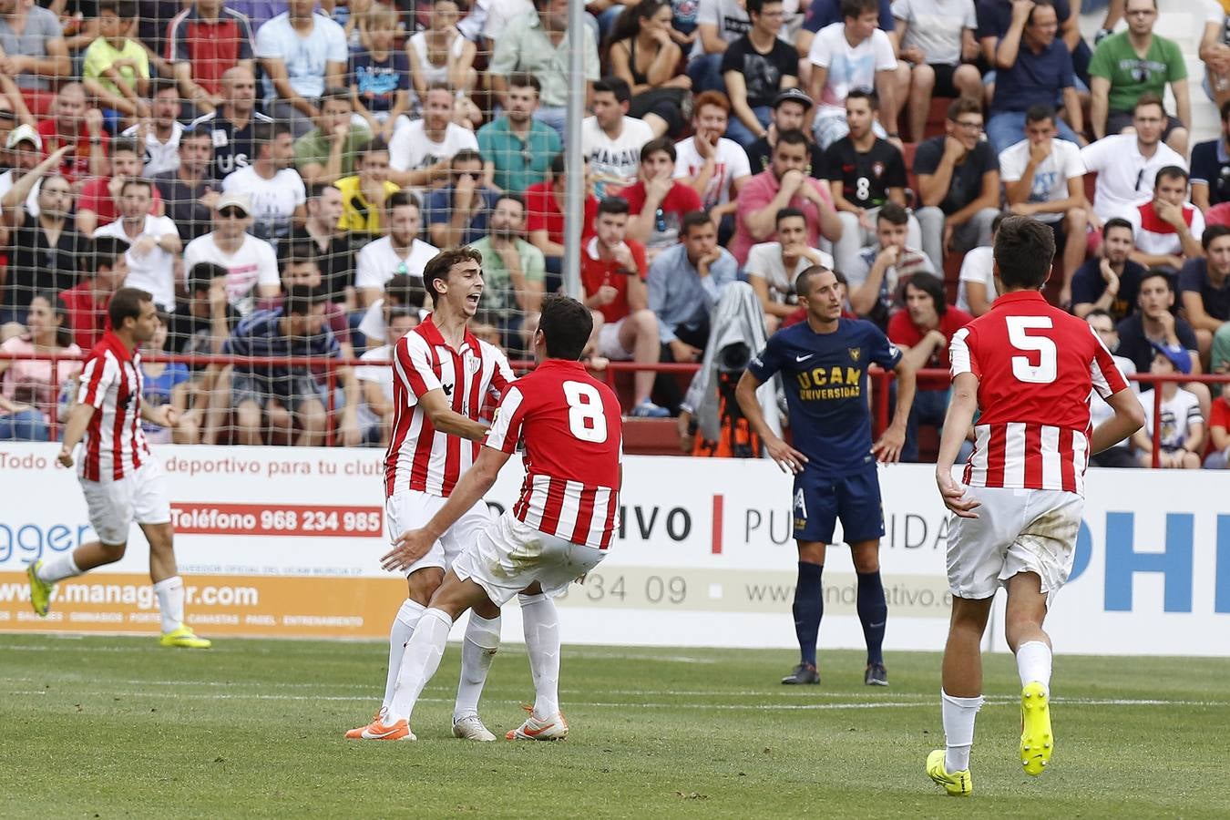 Las mejores imágenes del UCAM CF - Bilbao Athletic
