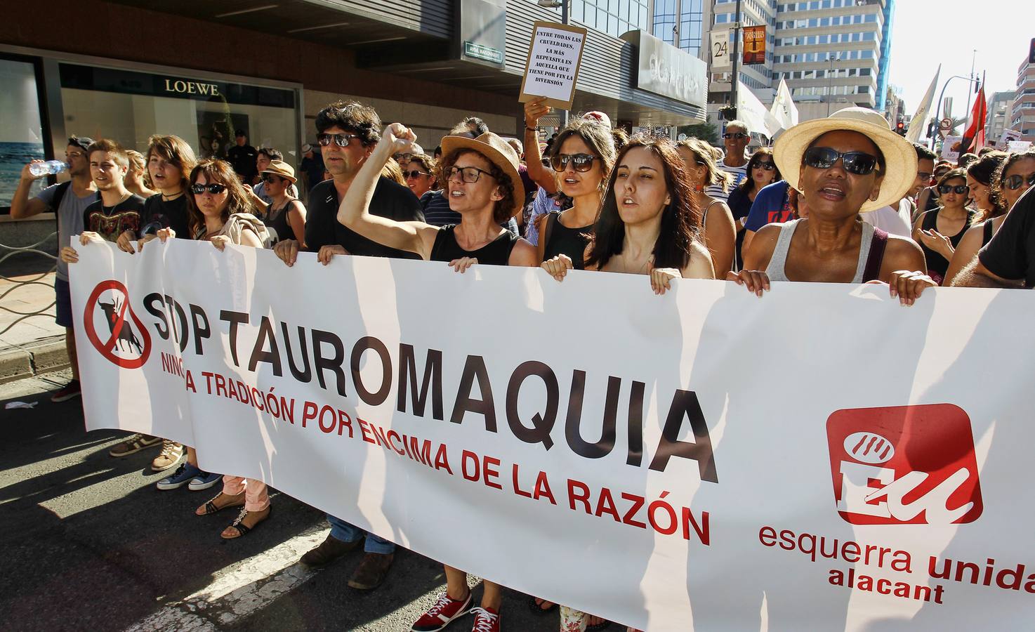 Manifestación antitaurina en Alicante