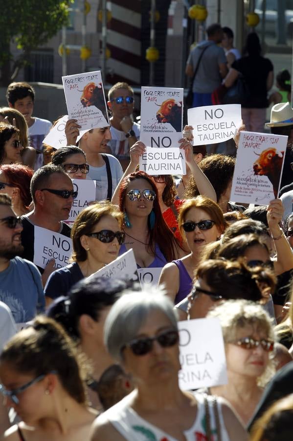 Manifestación antitaurina en Alicante