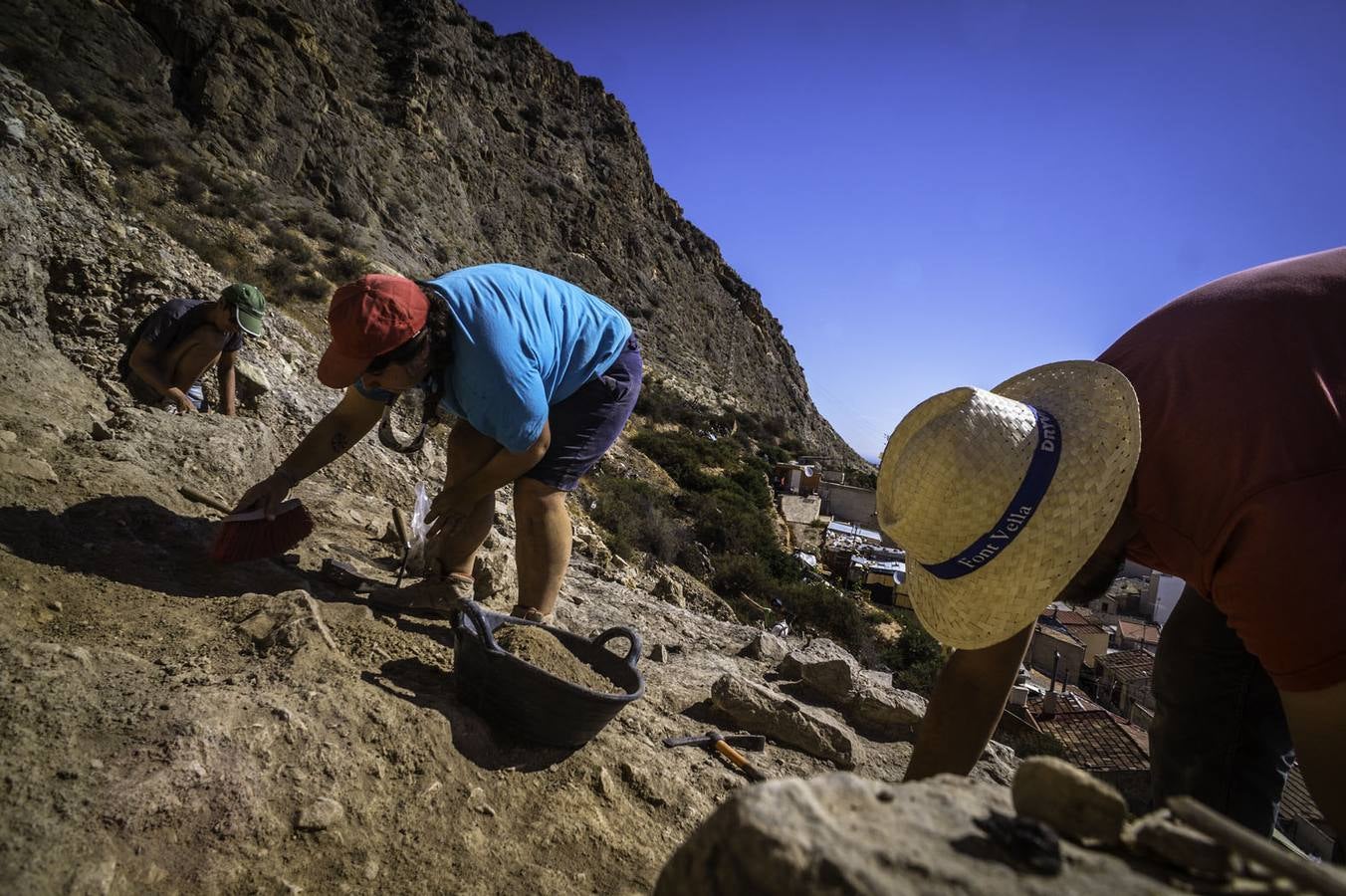 Excavación arqueológica en la Ladera del Castillo de Callosa del Segura