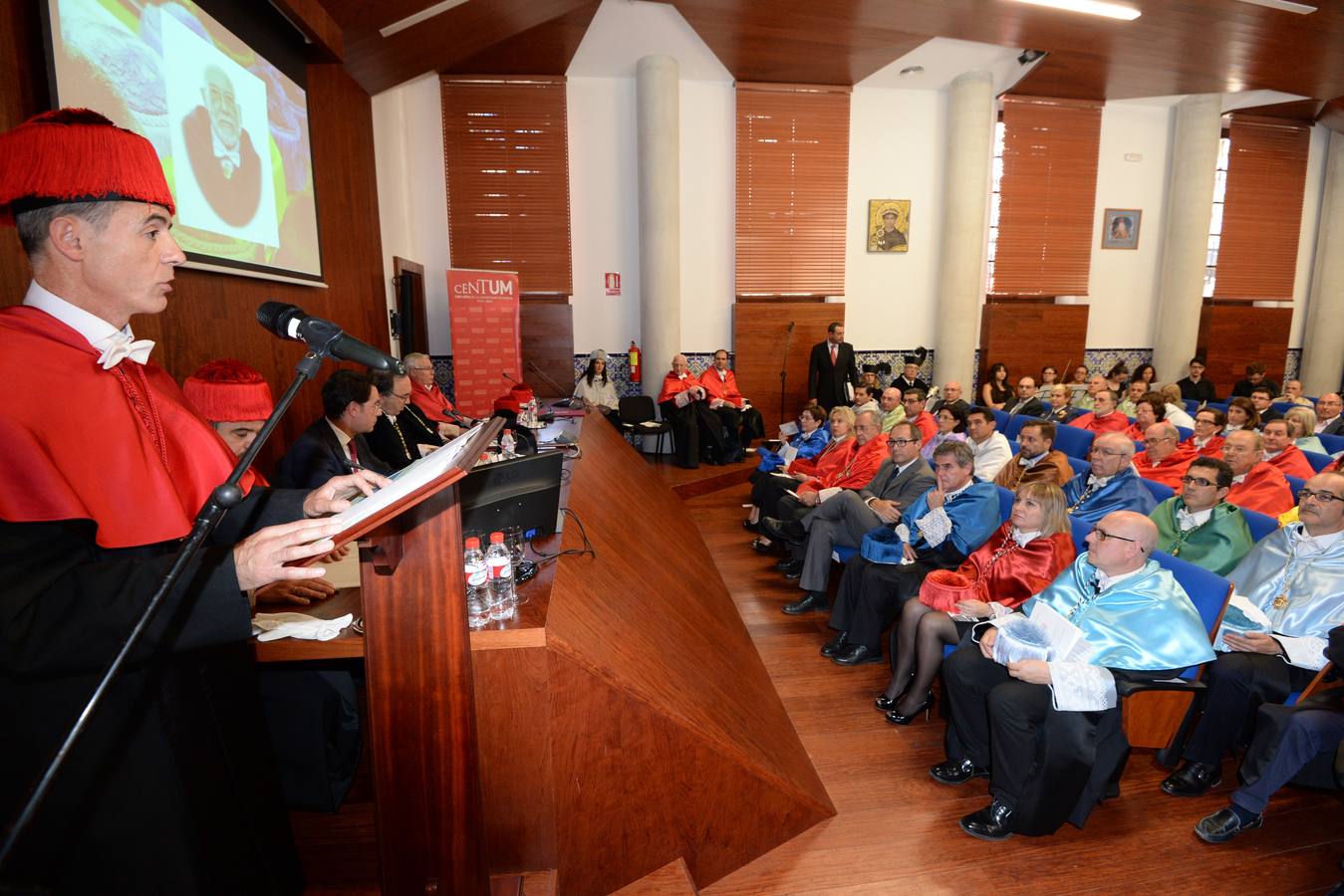 La UMU nombra doctor honoris causa al romanista Hans Ankum