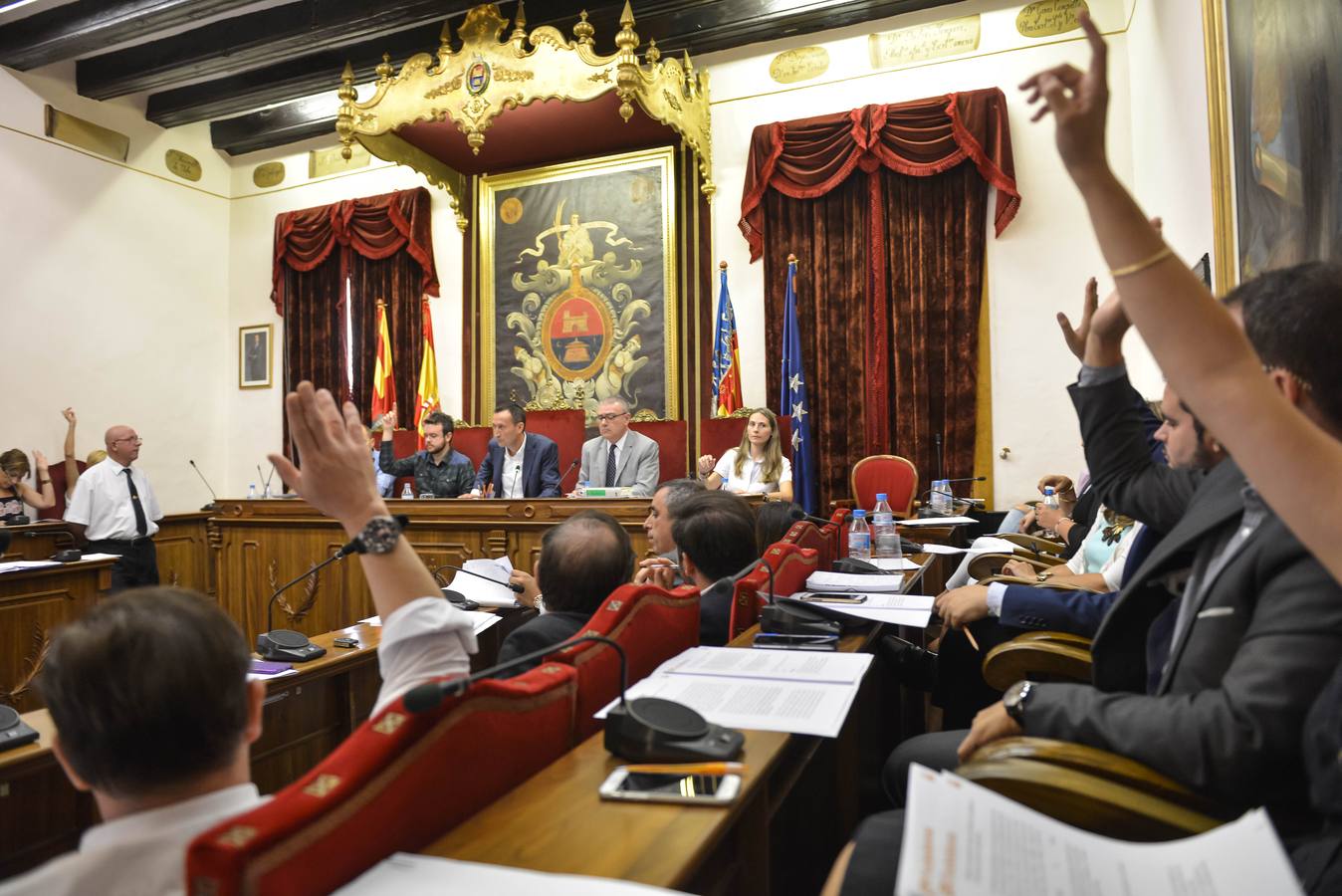 Pleno en el Ayuntamiento de Elche