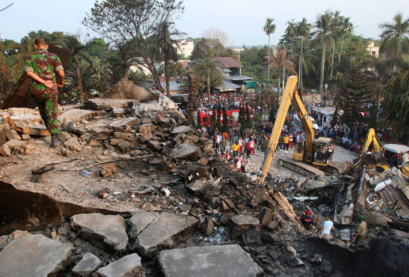Accidente aéreo en Indonesia
