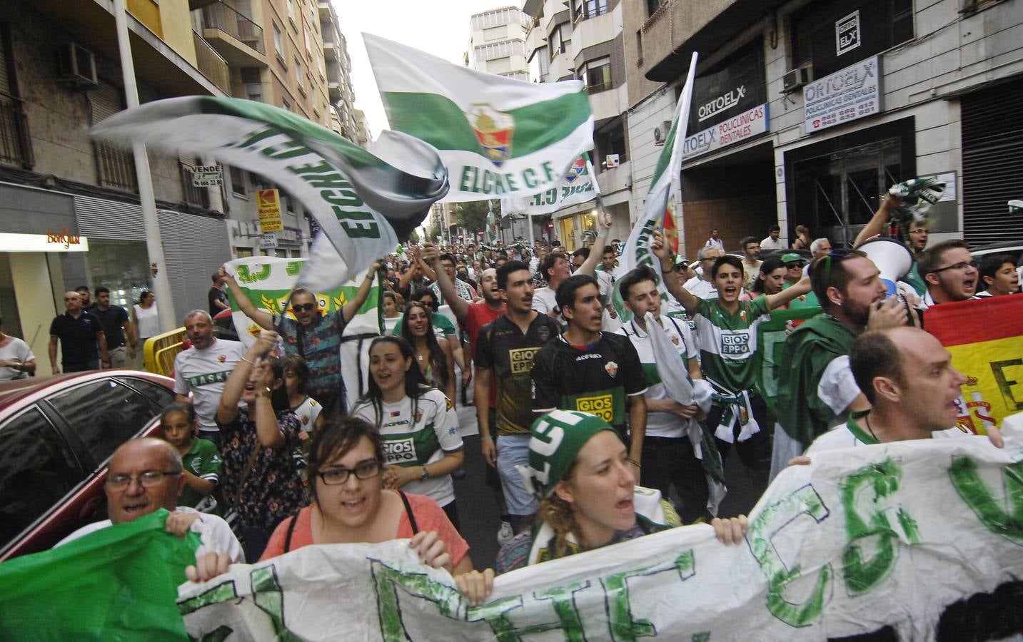 Manifestación por el descenso del Elche CF