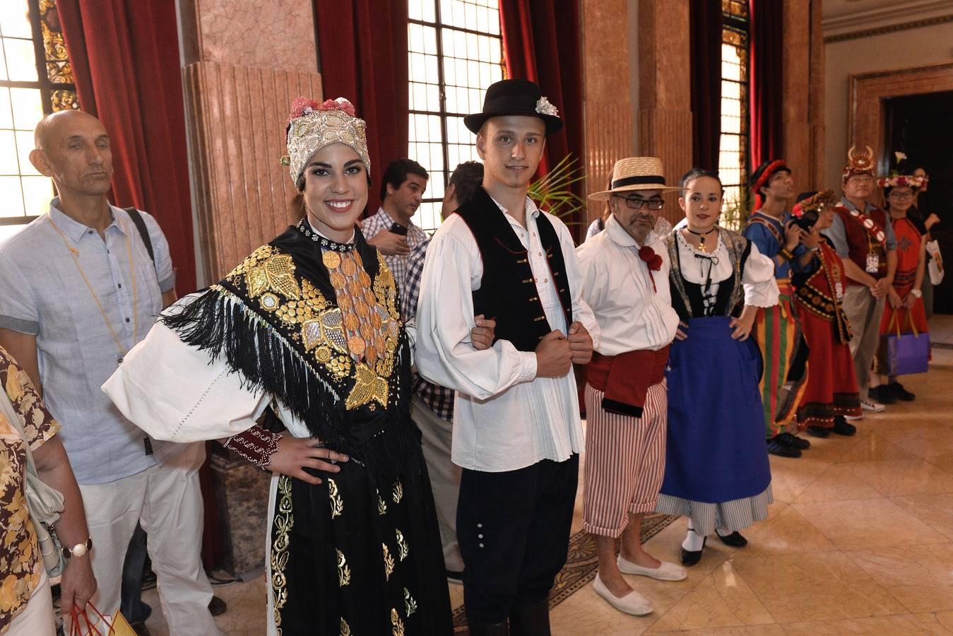 Recepción de los grupos de folclore