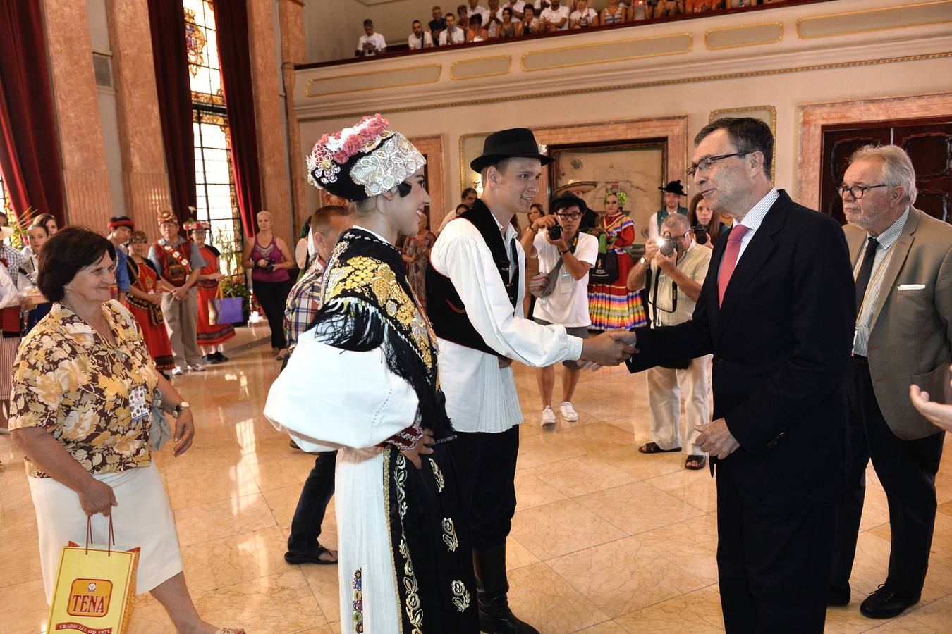 Recepción de los grupos de folclore