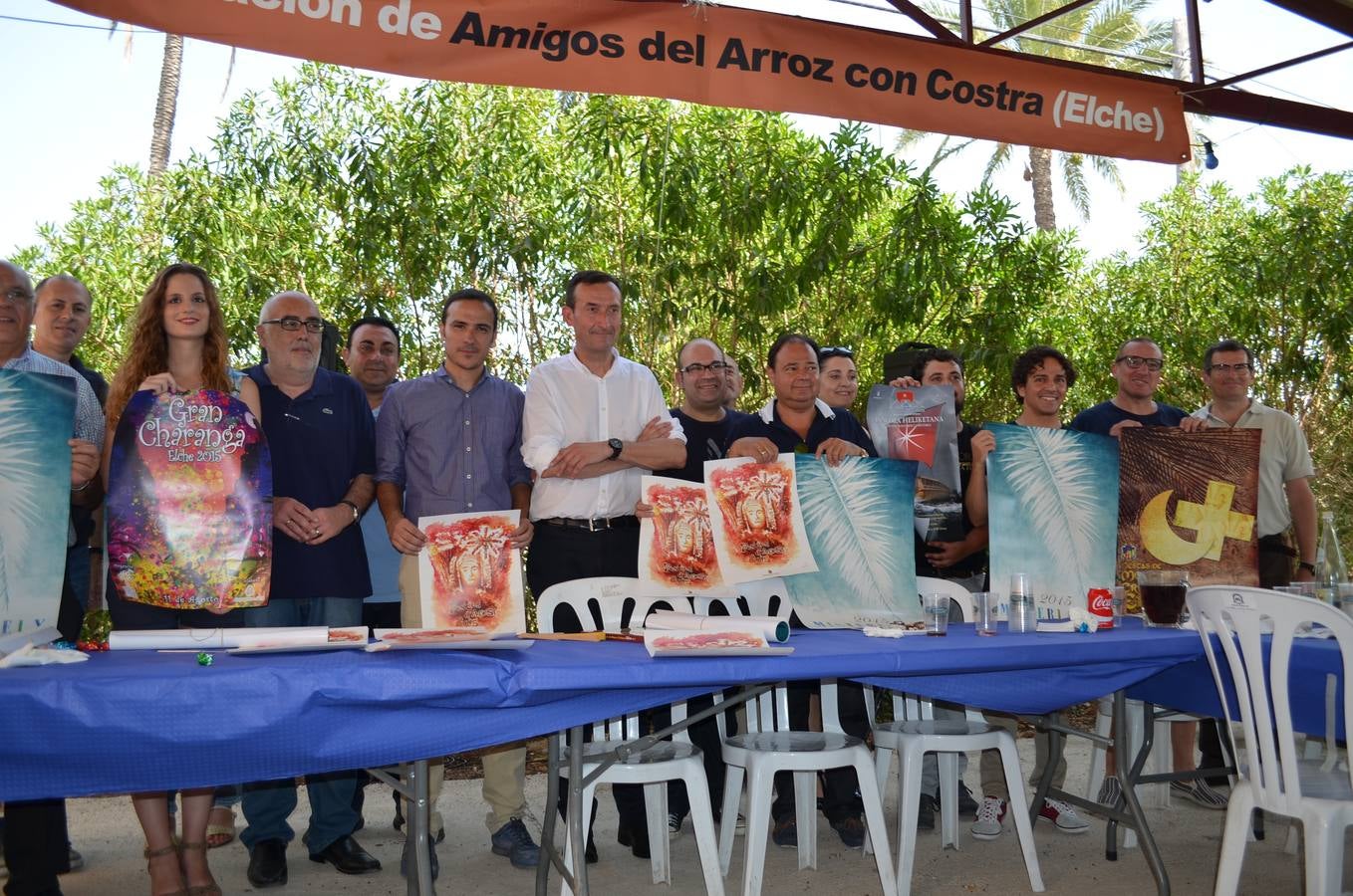 Los &#039;amigos del Arroz con Costra&#039; reúnen a los entes festeros