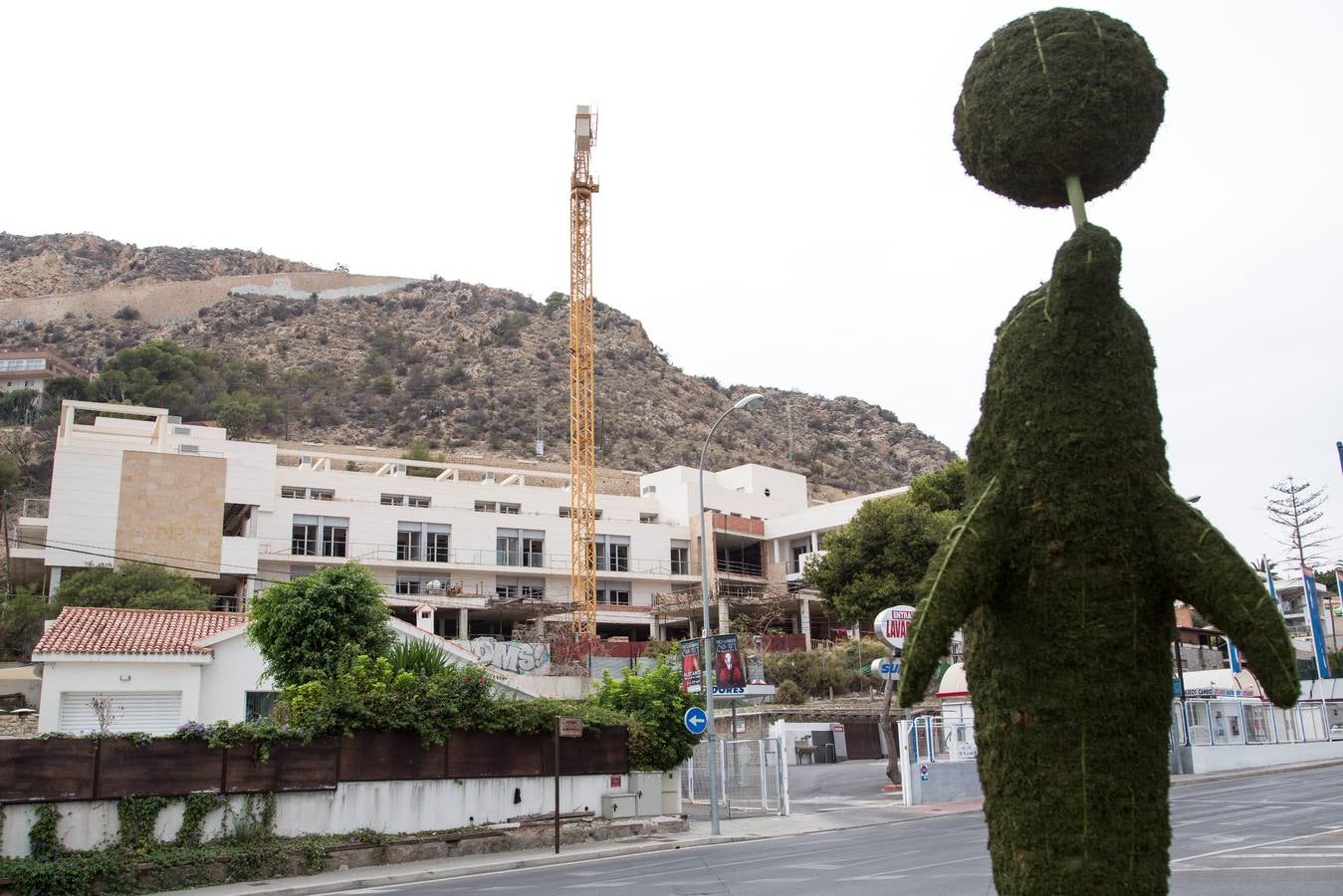 Hotel a medio construir en La Albufereta