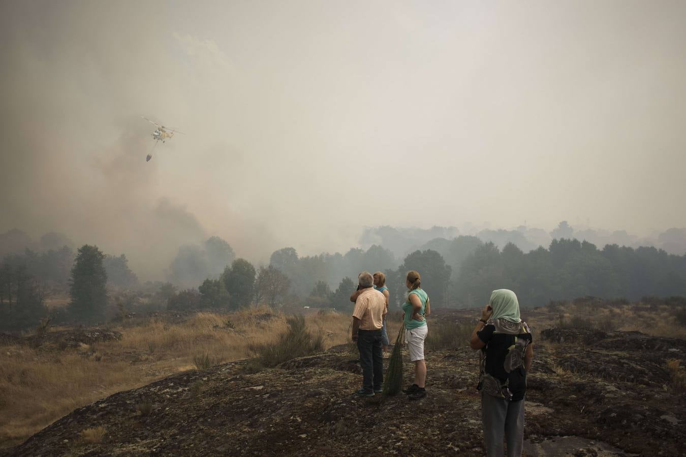 Un devastador incendio sacude Orense