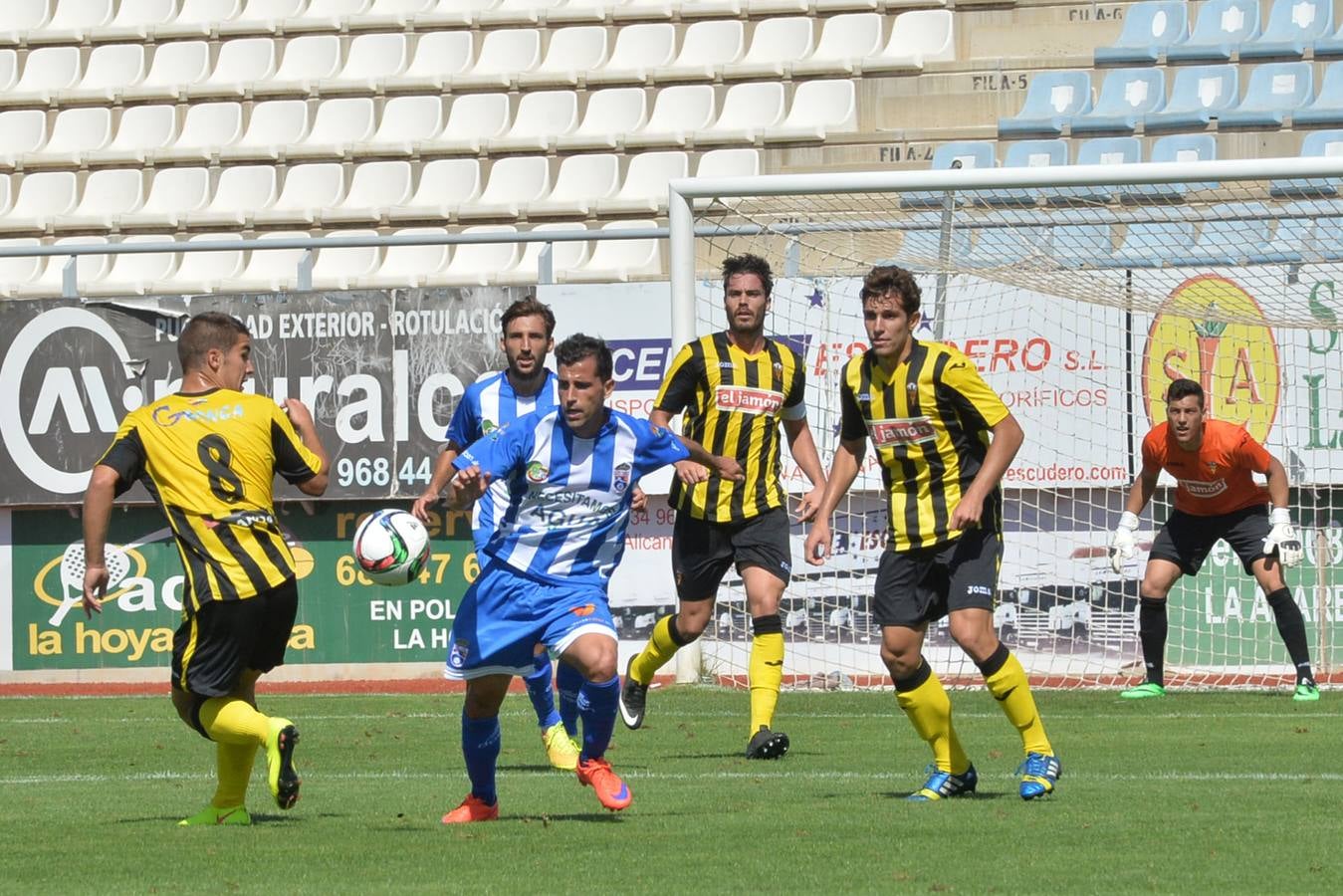 Las mejores instantáneas del partido entre La Hoya Lorca y San Roque de Lepe