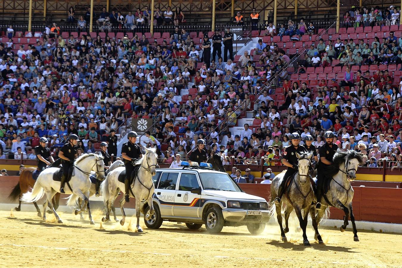 La Policía exhibe sus &#039;armas&#039;