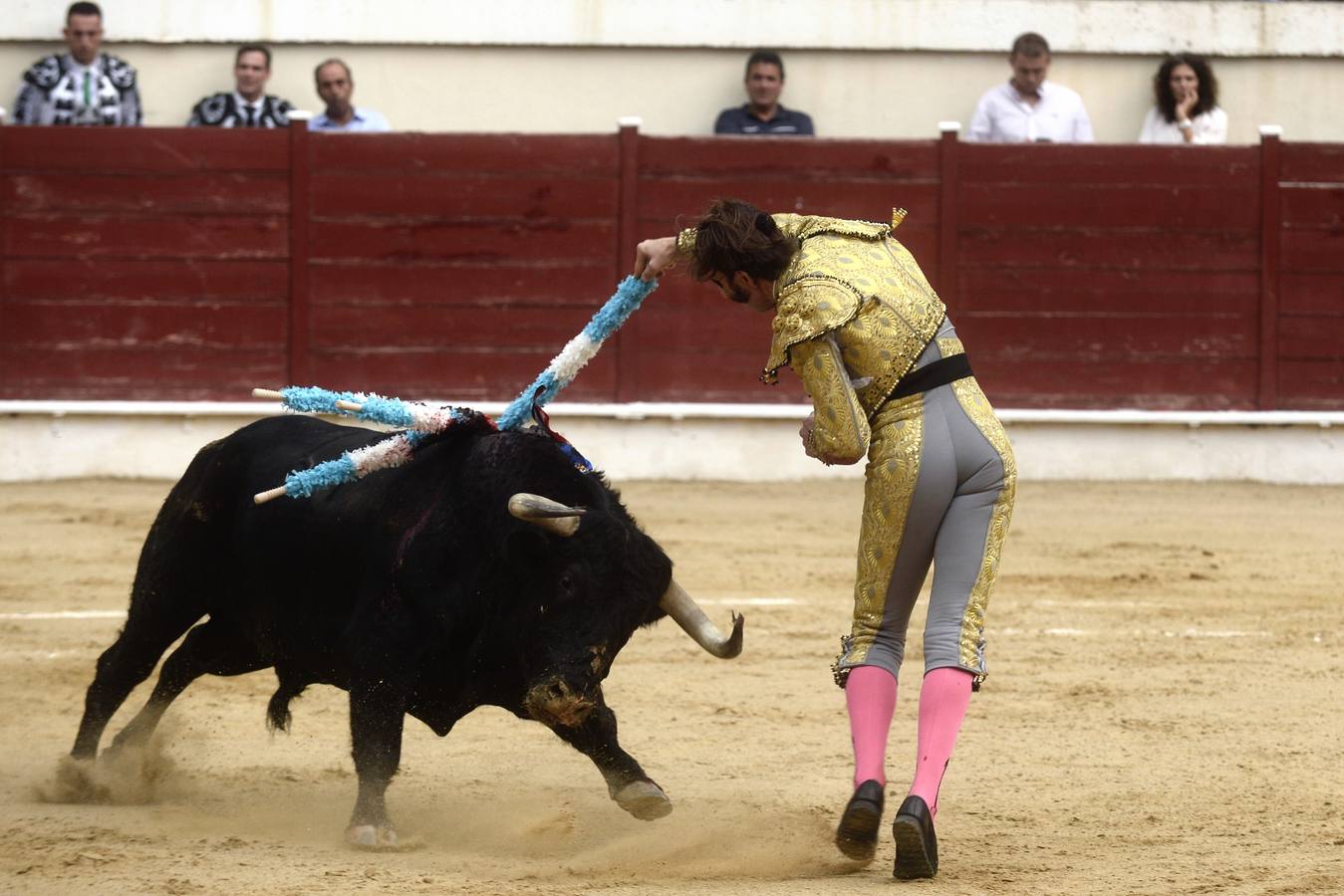 Antonio Puerta corta cuatro orejas y un rabo en la corrida de Abarán