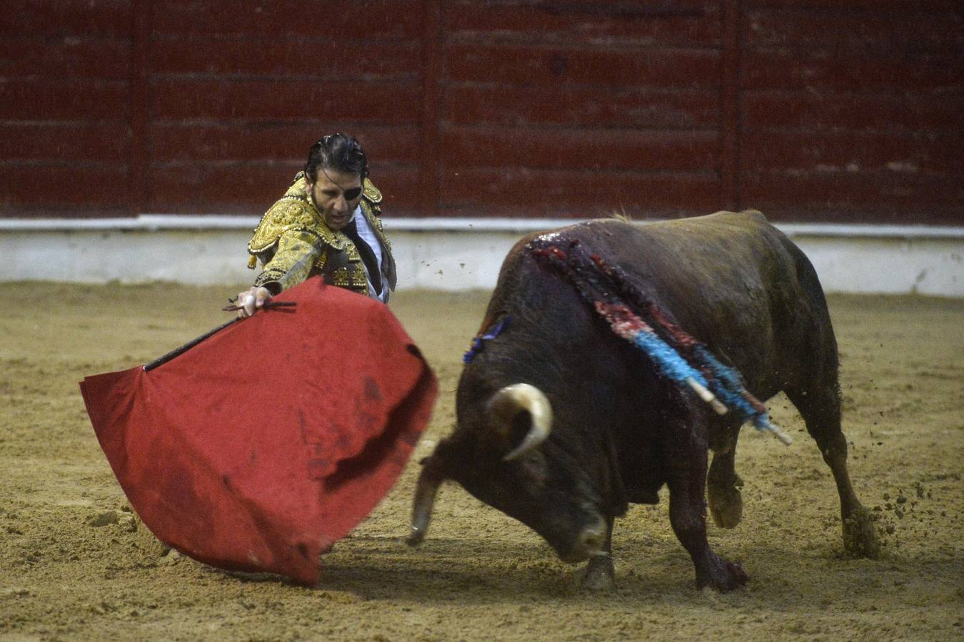 Antonio Puerta corta cuatro orejas y un rabo en la corrida de Abarán