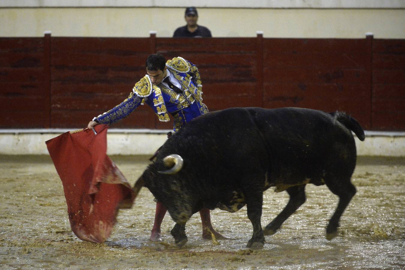 Antonio Puerta corta cuatro orejas y un rabo en la corrida de Abarán