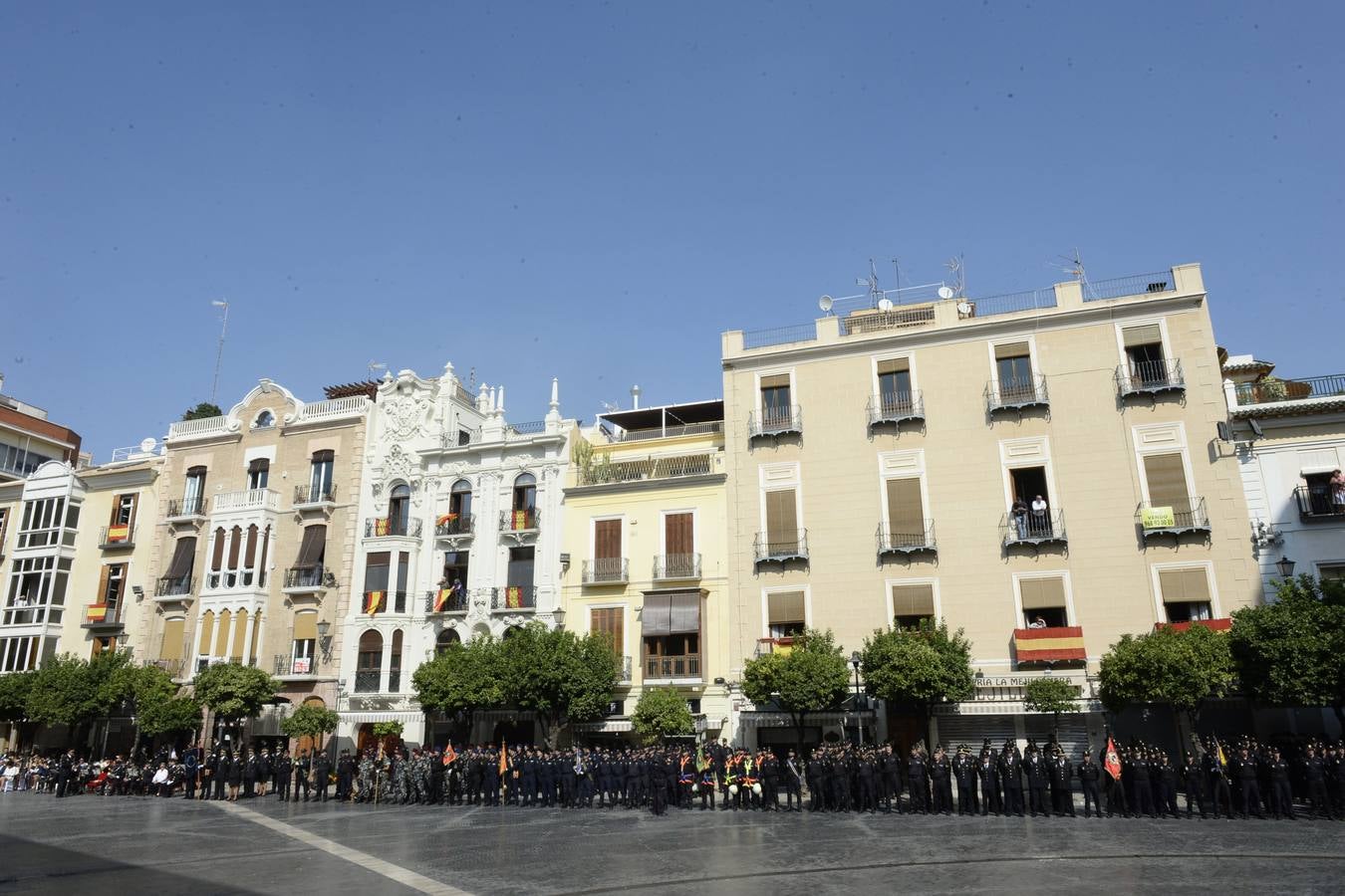 El ministro Fernández Díaz preside el acto central del Día de la Policía