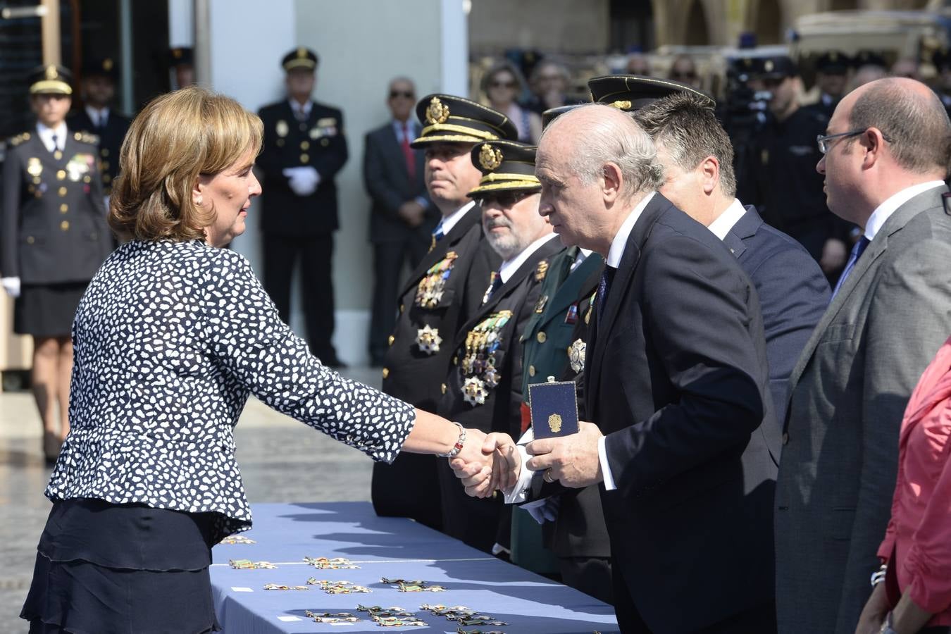 El ministro Fernández Díaz preside el acto central del Día de la Policía