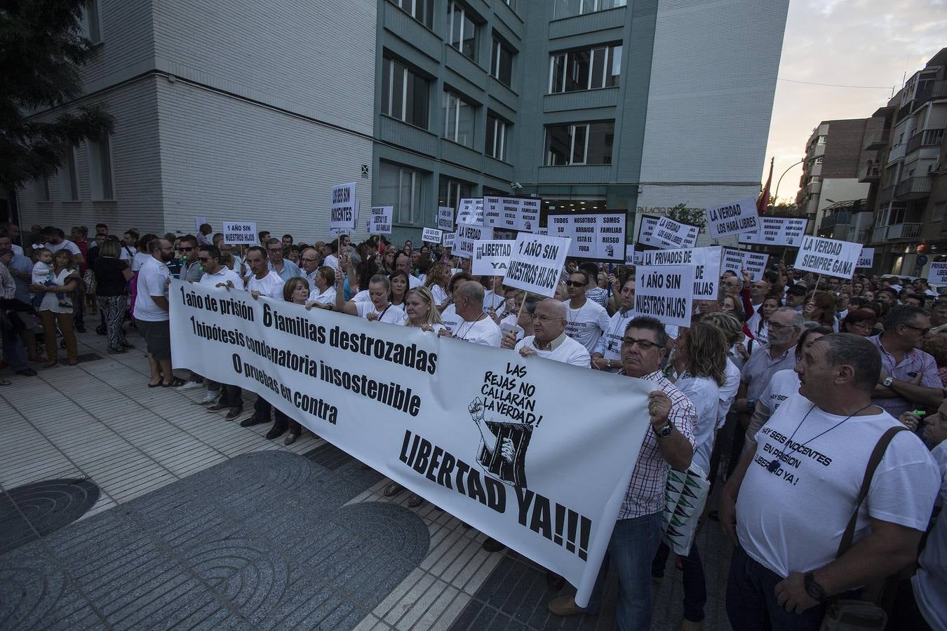 Piden la libertad de los policías del &#039;caso Cala Cortina&#039;