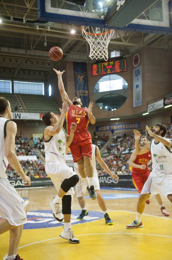 Los árbitros deciden el triunfo a favor de Unicaja (58-60)