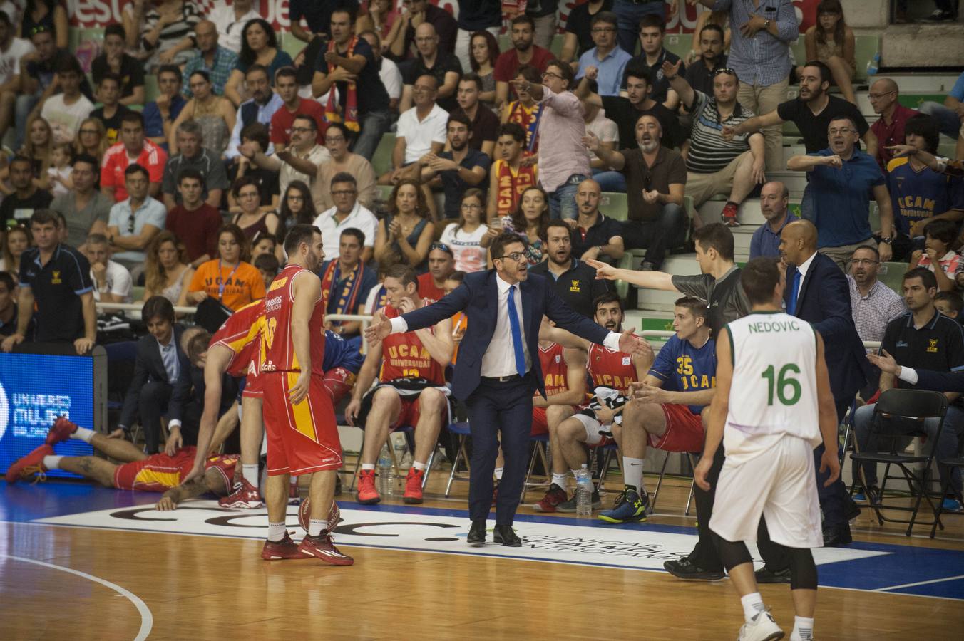 Los árbitros deciden el triunfo a favor de Unicaja (58-60)