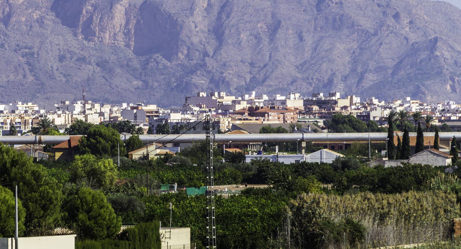 El casco urbano de Orihuela visto desde la zona de Arneva