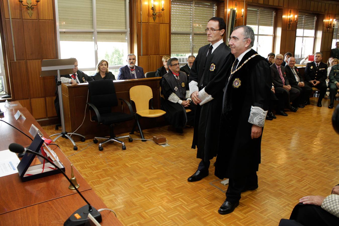 José Luis Díaz Manzanera recibe la Cruz de la Orden de San Raimundo de Peñafort