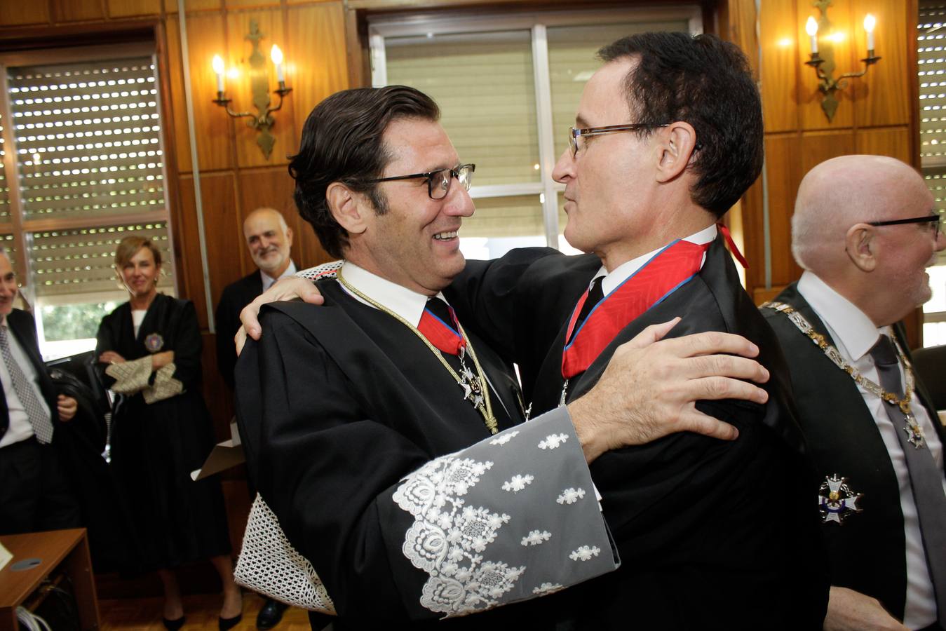 José Luis Díaz Manzanera recibe la Cruz de la Orden de San Raimundo de Peñafort